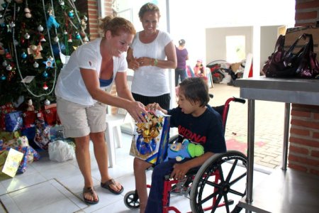 164712_190749067604576_100000084531278_746388_1067958_n