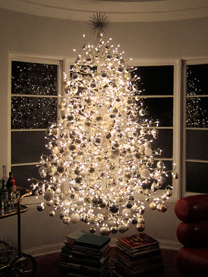 2010_xmas-tree-close-up